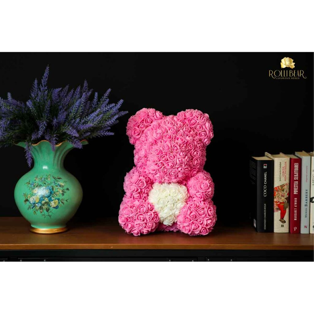Ursuleț din Trandafiri Roz cu inimioară albă – 40cm – RolliBear